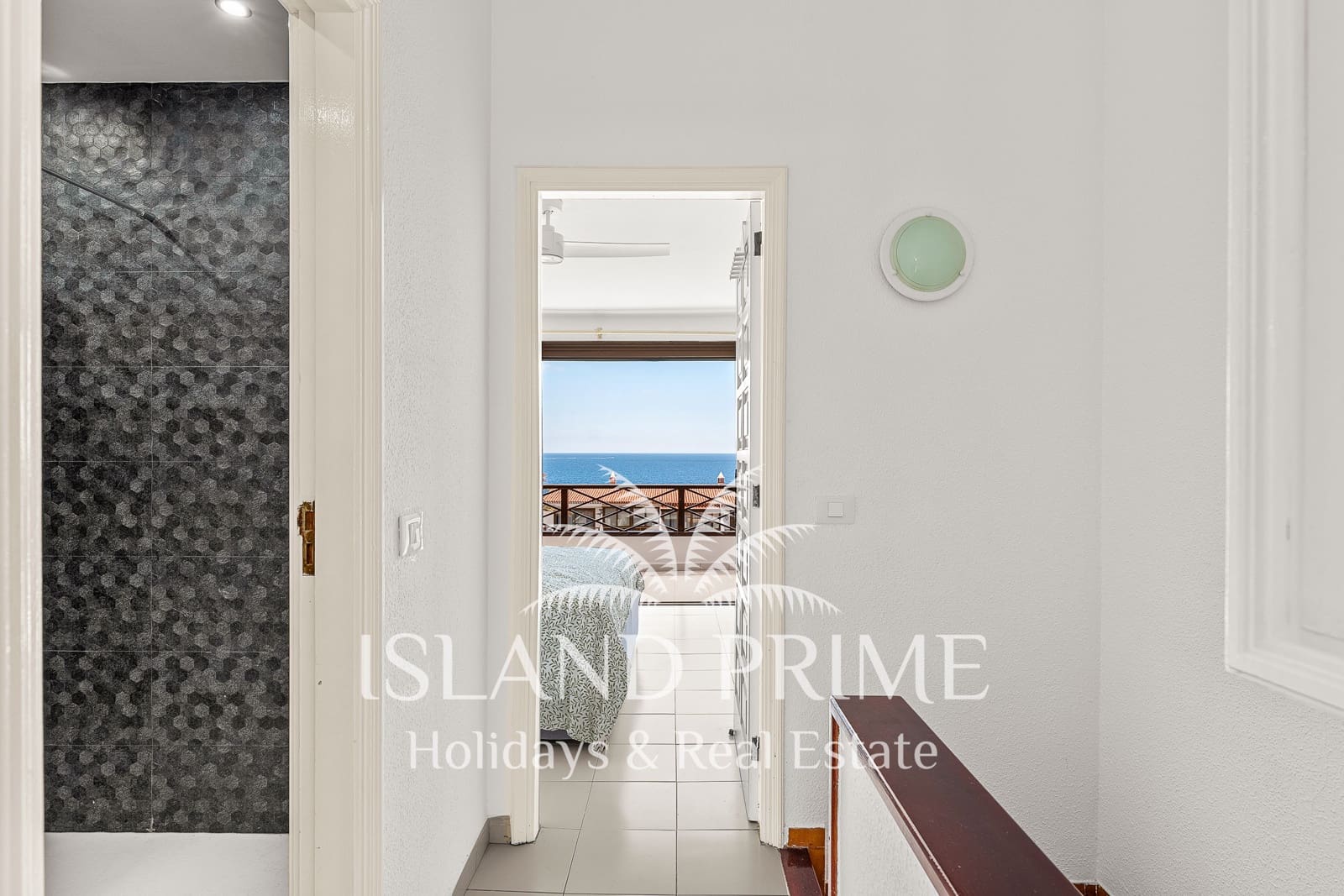 2 slaapkamer Appartement te koop in Costa del Silencio met zwembad - € 299.000 (Ref: 9819342)