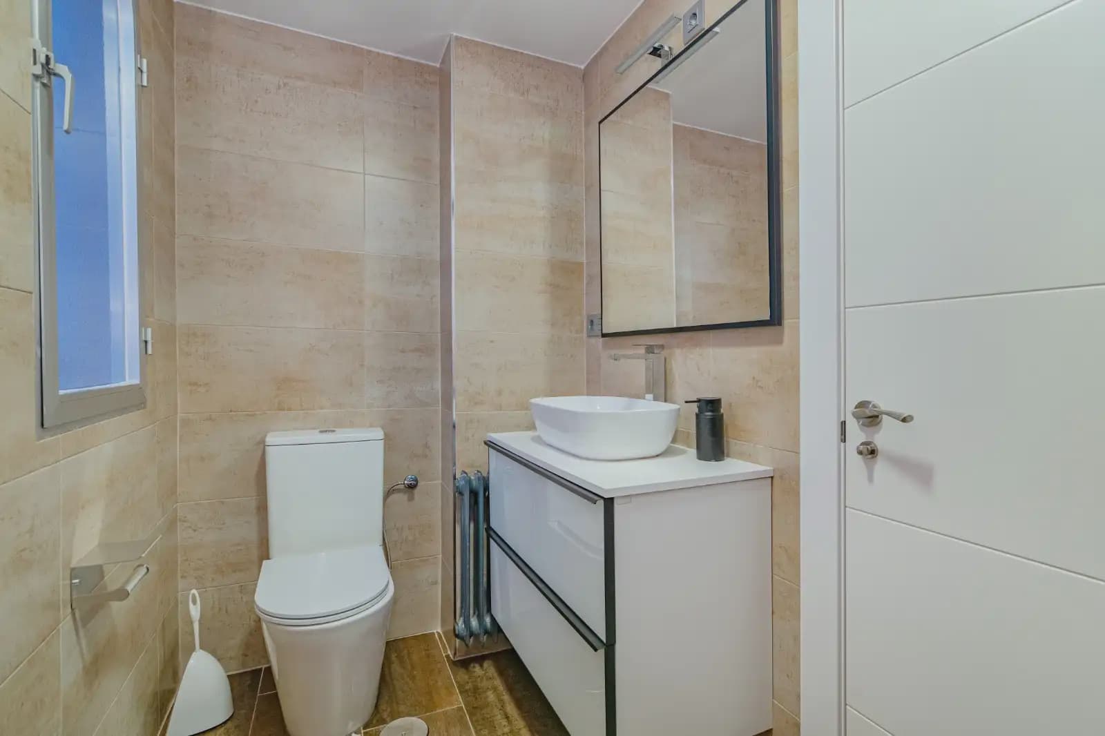 4 sovrum Semi-fristående Villa till salu i Peligros med pool garage - 410 000 € (Ref: 10065265)
