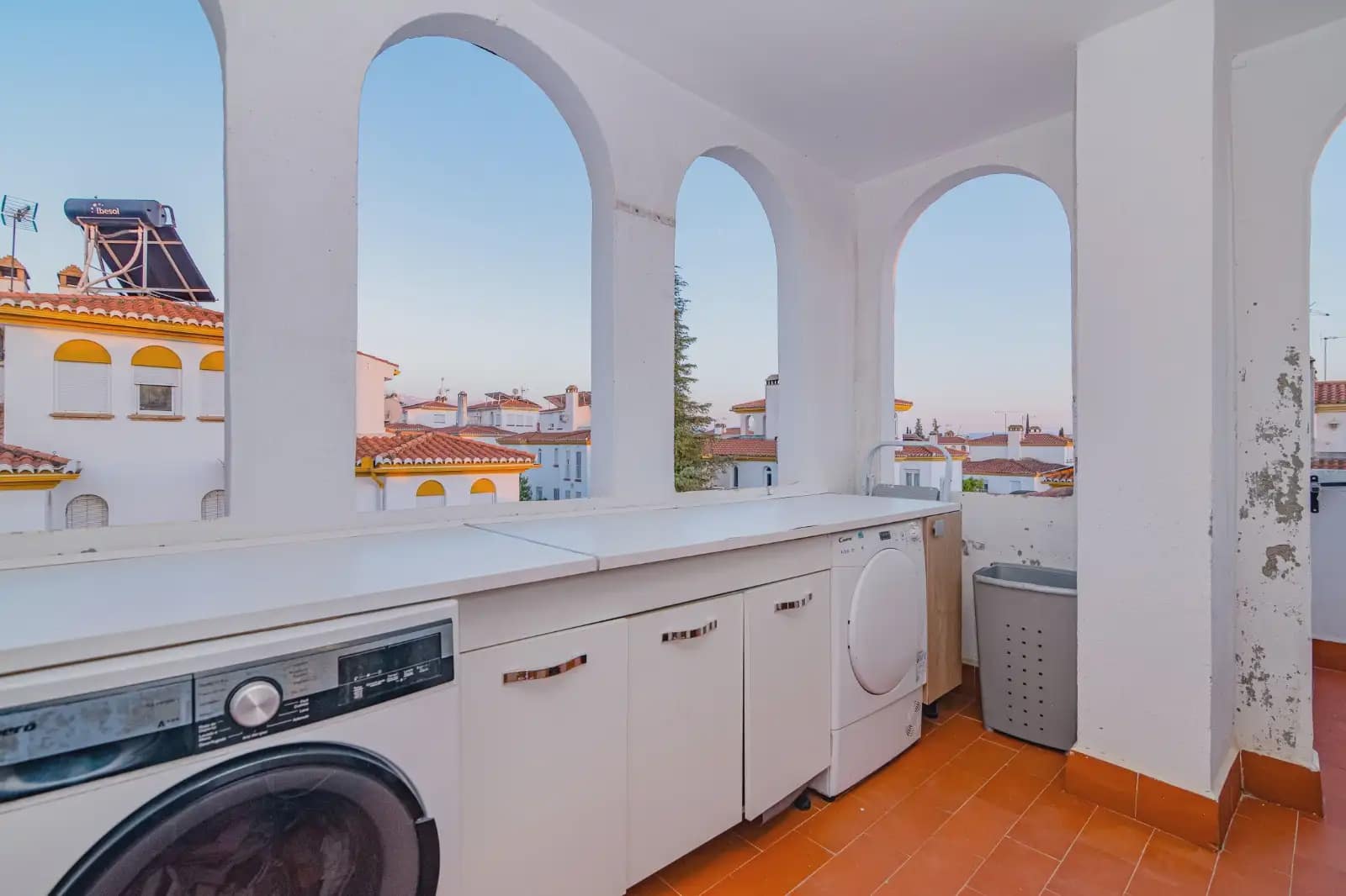 4 sovrum Semi-fristående Villa till salu i Peligros med pool garage - 410 000 € (Ref: 10065265)