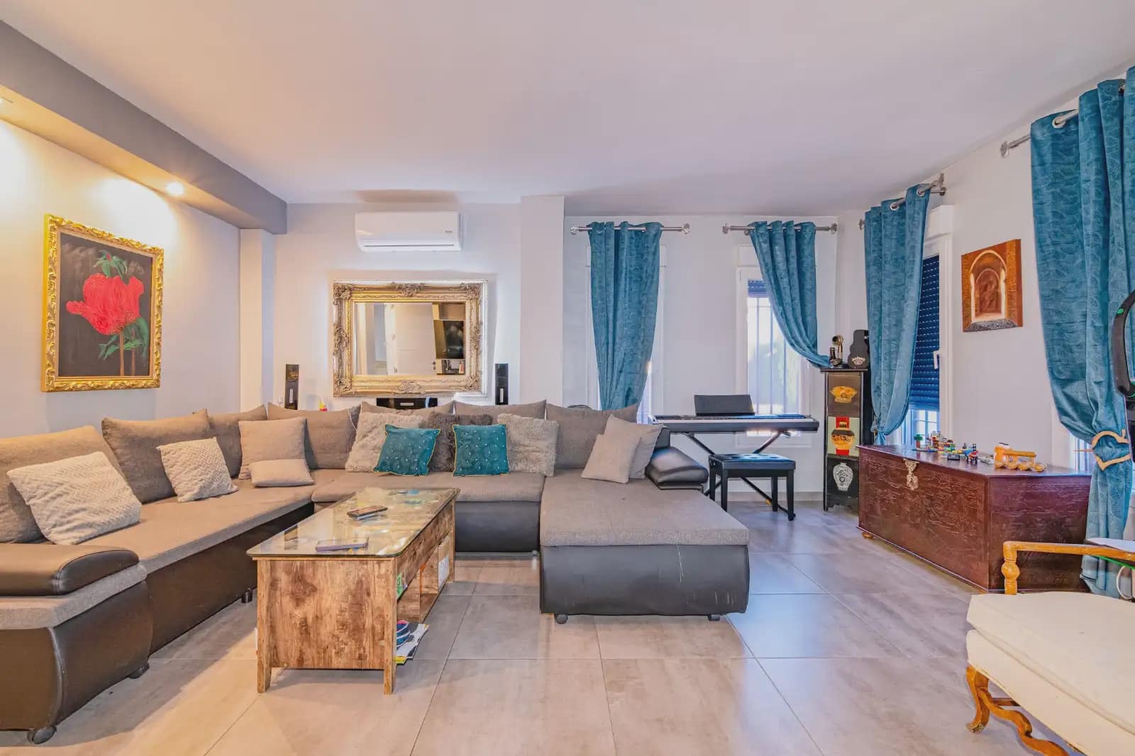 4 sovrum Semi-fristående Villa till salu i Peligros med pool garage - 410 000 € (Ref: 10065265)