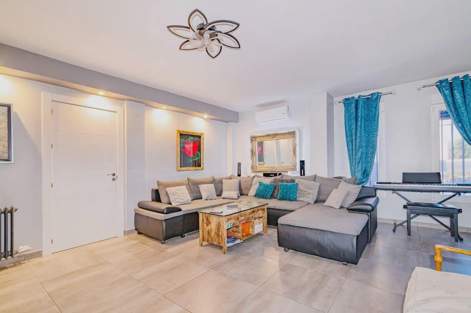 4 sovrum Semi-fristående Villa till salu i Peligros med pool garage - 410 000 € (Ref: 10065265)