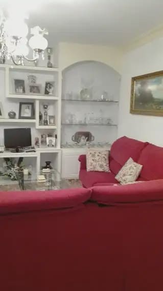 5 bedroom Villa for sale in Huetor Santillan with pool - € 250,000 (Ref: 10065266)