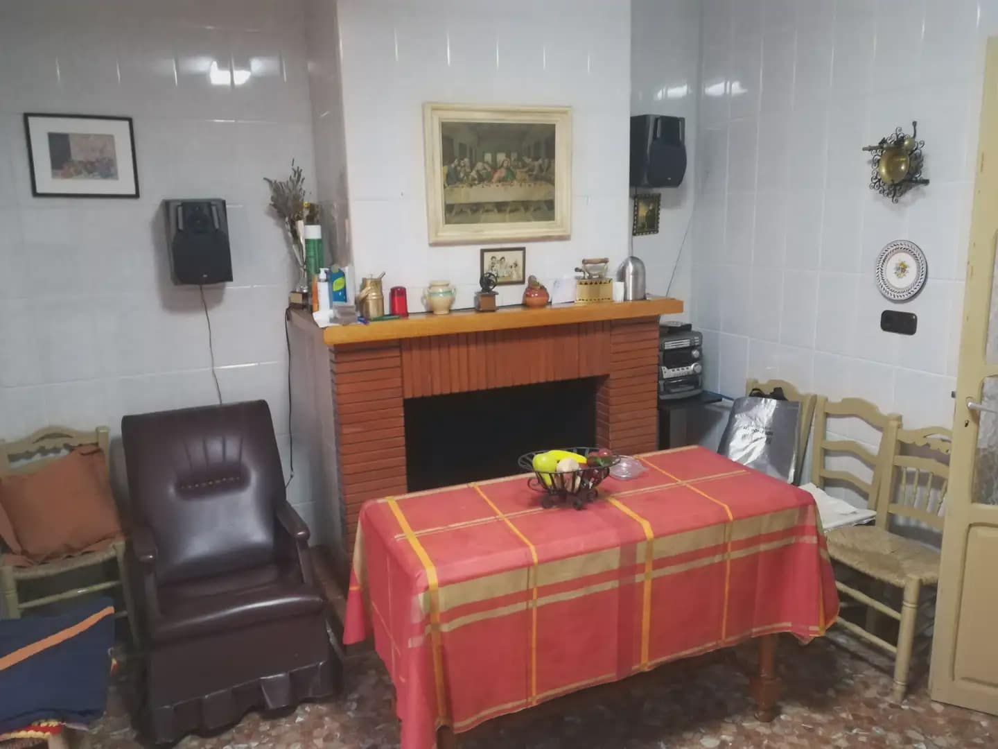 5 bedroom Villa for sale in Huetor Santillan with pool - € 250,000 (Ref: 10065266)