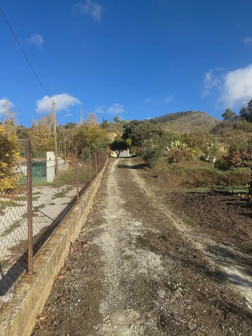 Finca/Landhuis te koop in Huetor Santillan - € 86.000 (Ref: 10065272)