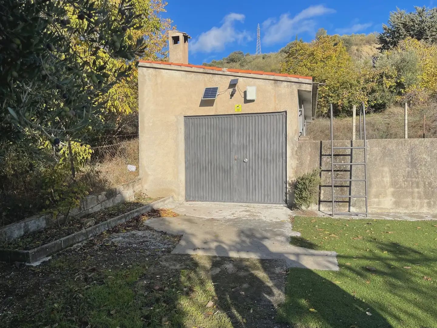 Finca/Landhuis te koop in Huetor Santillan - € 86.000 (Ref: 10065272)