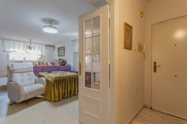 4 chambre Villa/Maison Semi-Mitoyenne à vendre à Peligros avec garage - 232 500 € (Ref: 10065273)