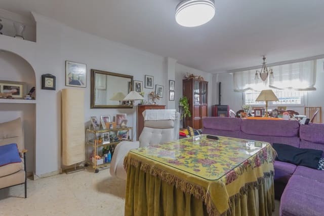 4 chambre Villa/Maison Semi-Mitoyenne à vendre à Peligros avec garage - 232 500 € (Ref: 10065273)