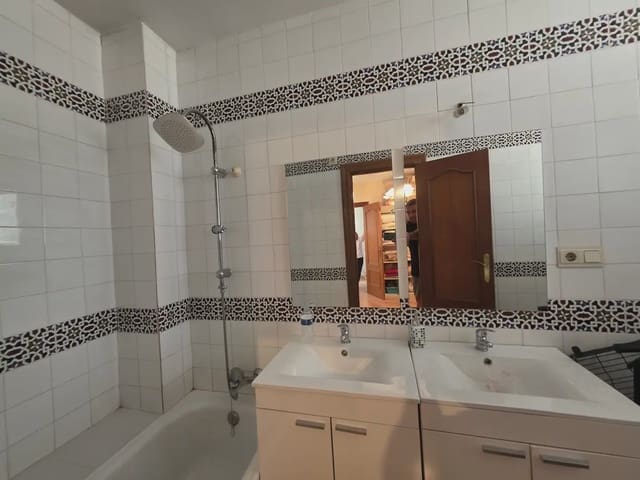 4 quarto Apartamento para venda em Peligros - 232 000 € (Ref: 10065295)
