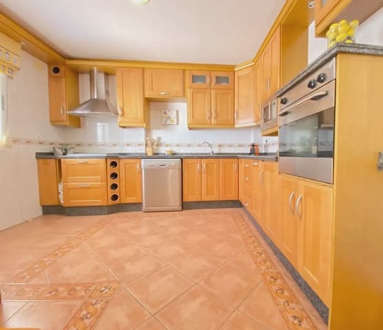 4 quarto Moradia em Banda para venda em Peligros com garagem - 279 900 € (Ref: 10065301)