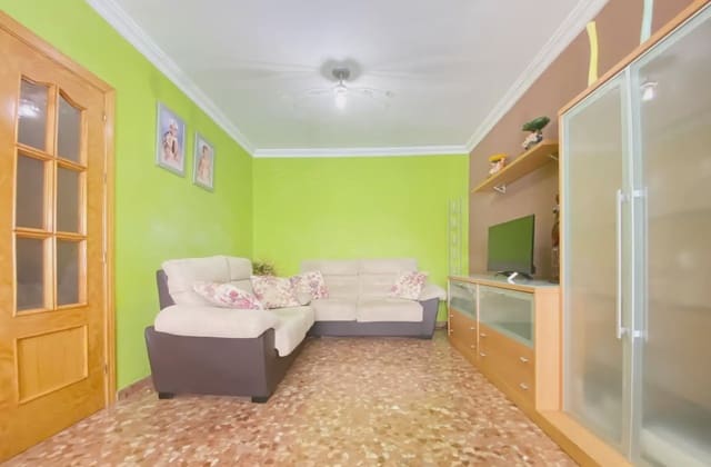 4 quarto Moradia em Banda para venda em Peligros com garagem - 279 900 € (Ref: 10065301)