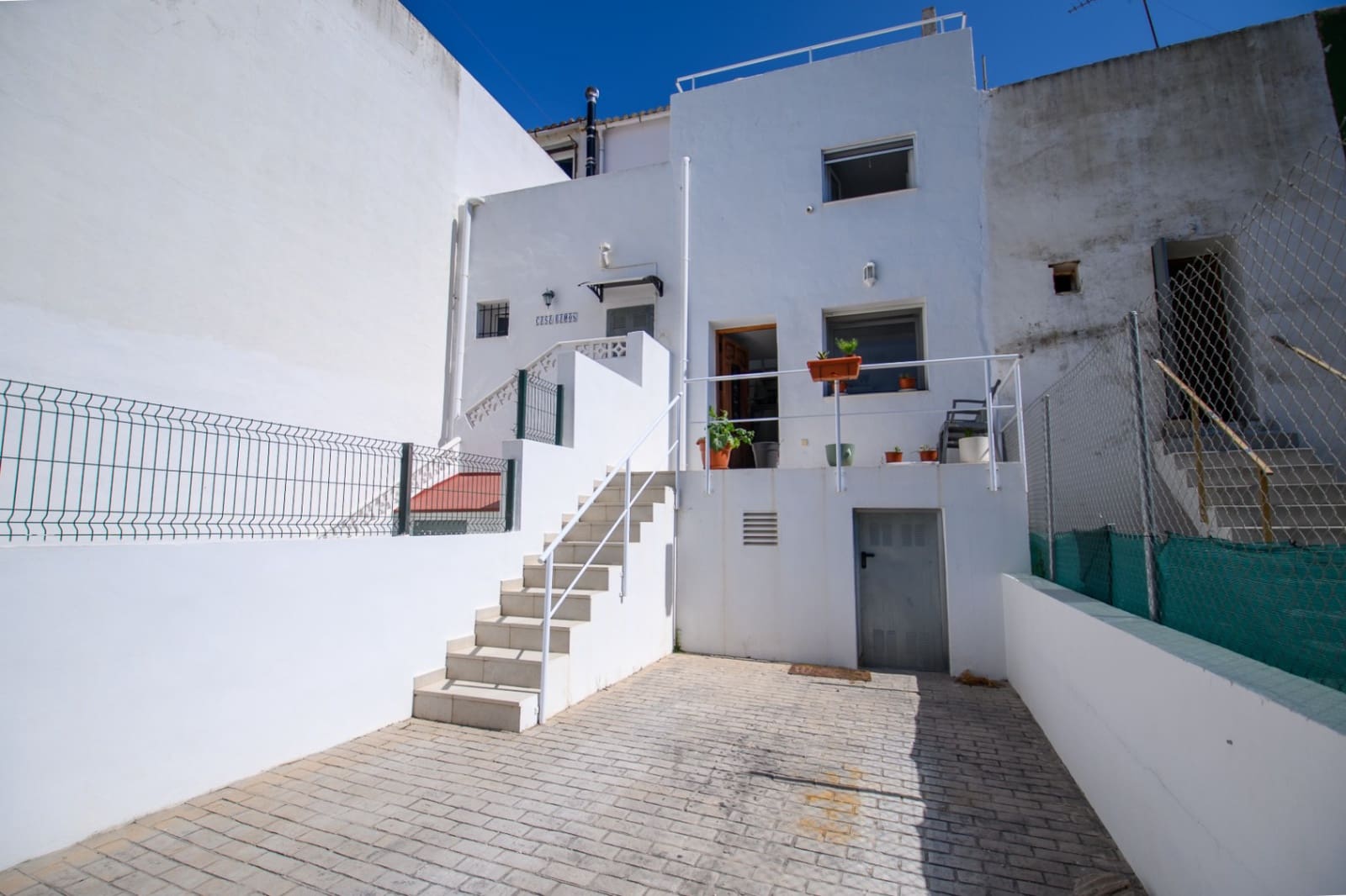 5 bedroom Townhouse for sale in Teulada with garage - € 325,000 (Ref: 10002398)