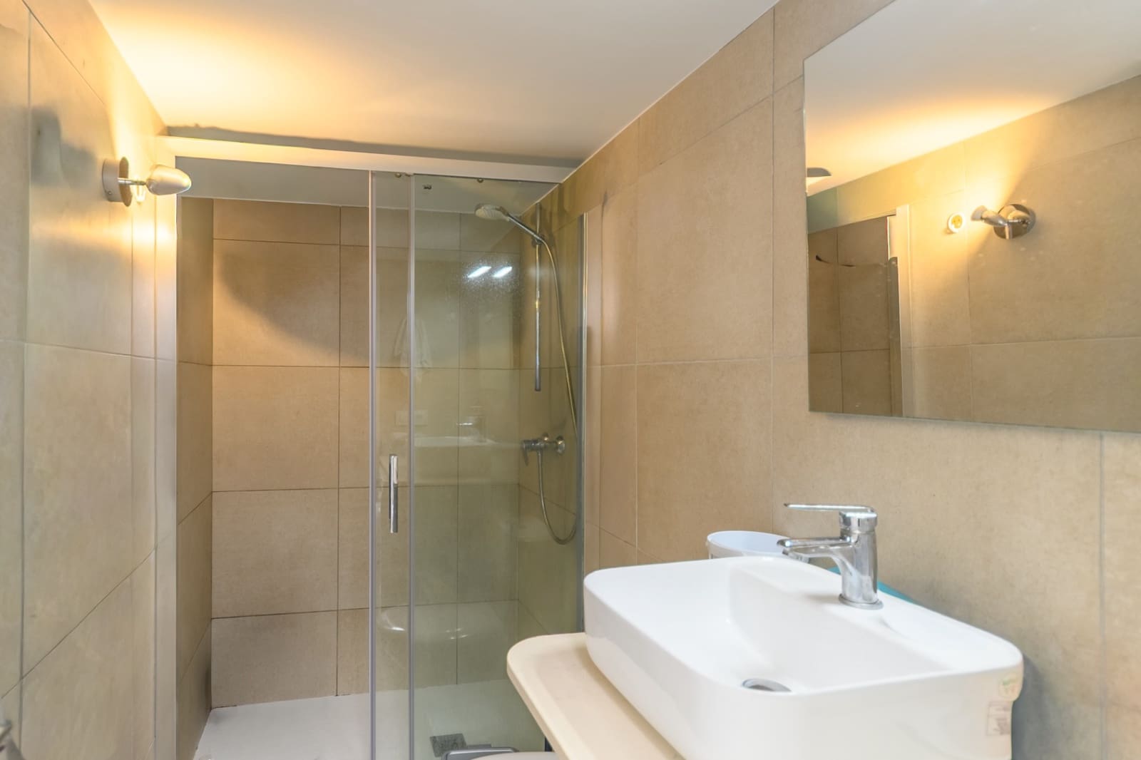 5 bedroom Townhouse for sale in Teulada with garage - € 325,000 (Ref: 10002398)