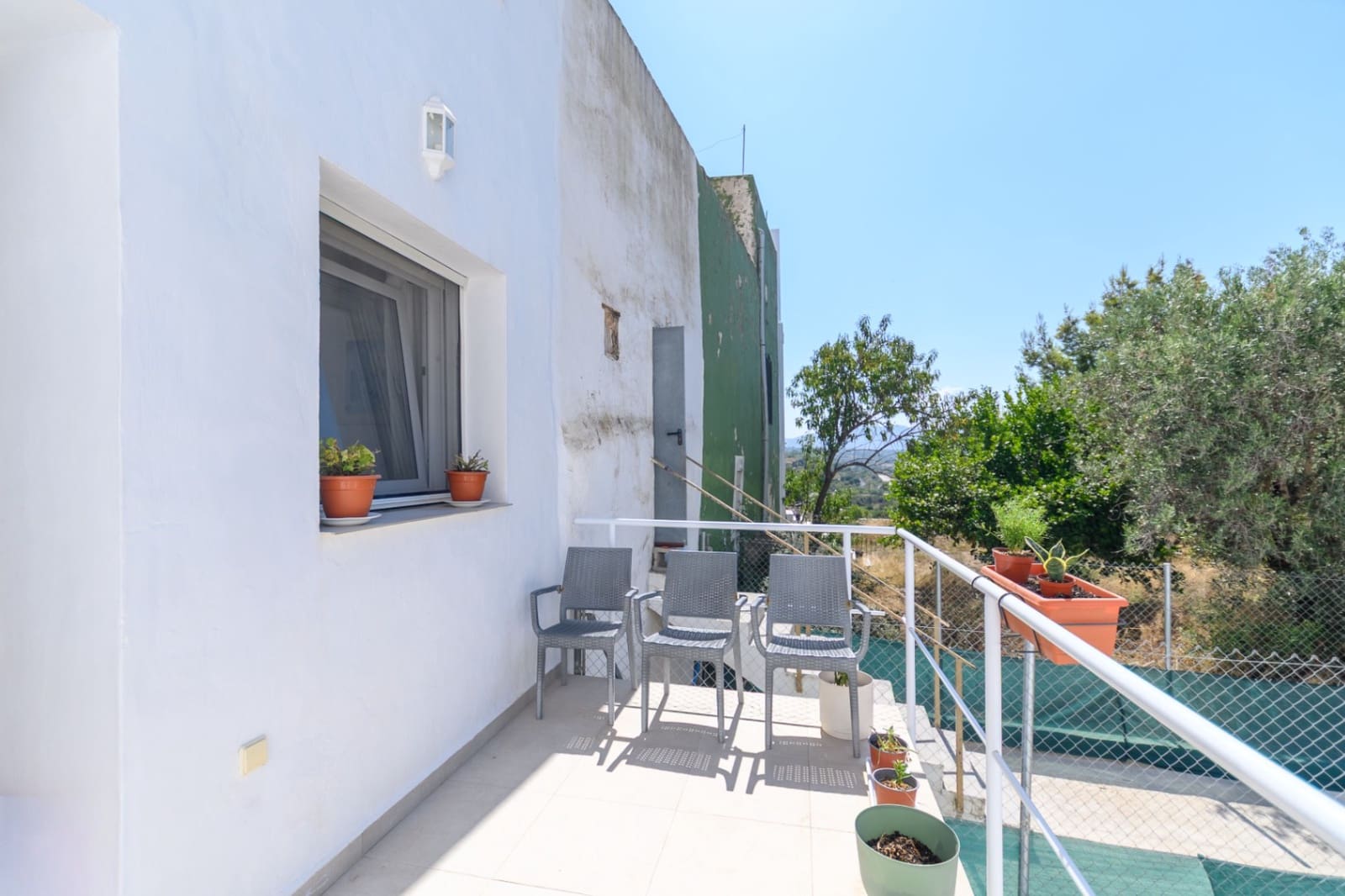 5 bedroom Townhouse for sale in Teulada with garage - € 325,000 (Ref: 10002398)
