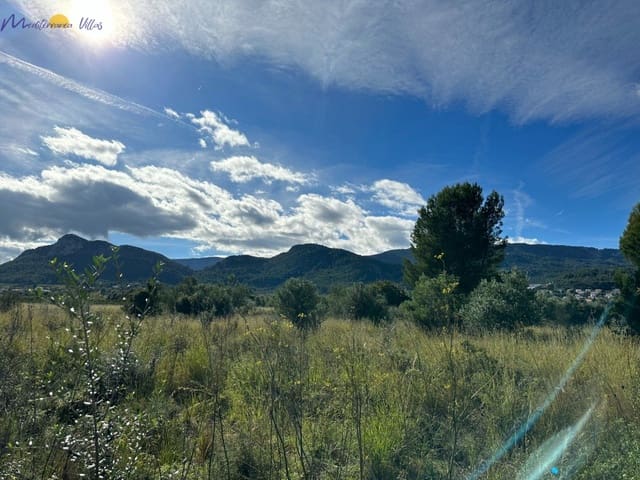 Finca/Casa di Campagna in vendita in Orba - 89.000 € (Rif: 7734610)