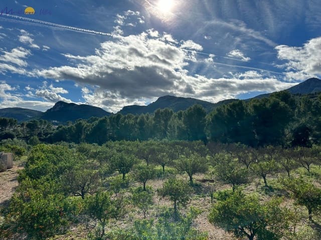 Maalaistalo myytävänä paikassa Orba - 199 000 € (Ref: 7734611)