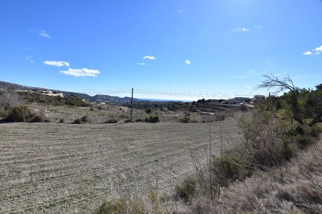 3 slaapkamer Finca/Landhuis te koop in Teulada Pueblo, Teulada-Moraira met garage - € 214.000 (Ref: 8105035)