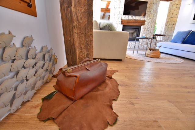 3 chambre Villa/Maison à vendre à Moraira, Teulada-Moraira avec piscine - 1 230 000 € (Ref: 8225978)