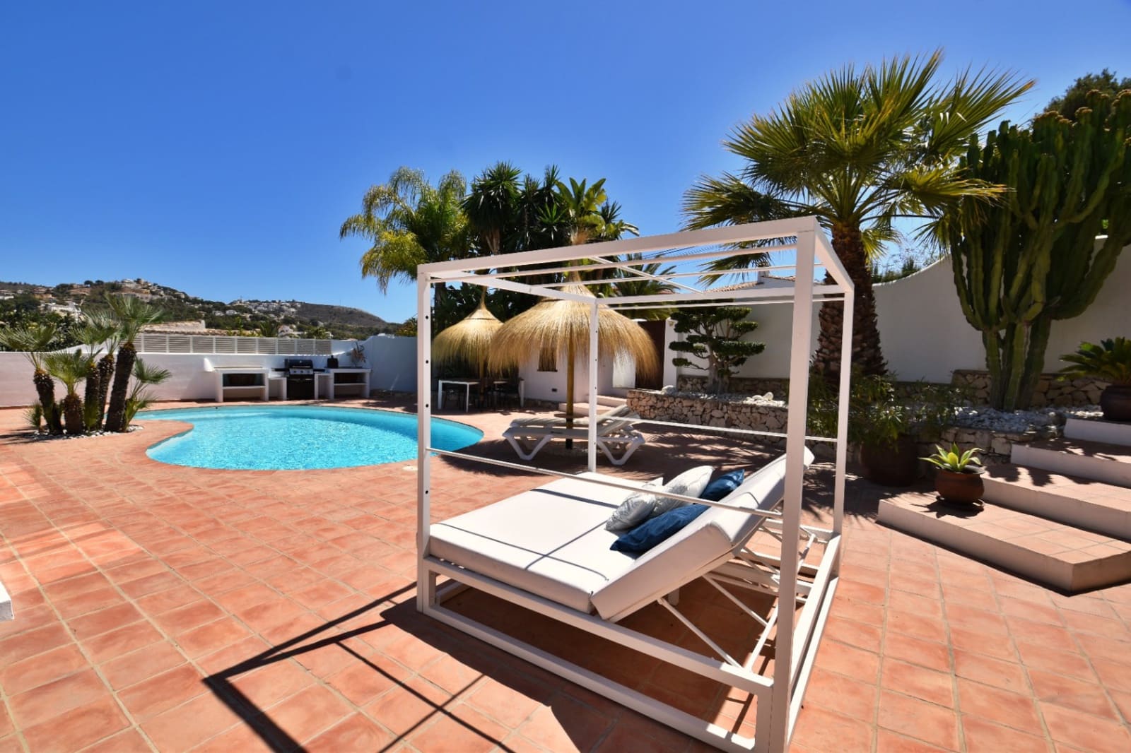 3 chambre Villa/Maison à vendre à Moraira avec piscine - 1 230 000 € (Ref: 8225978)