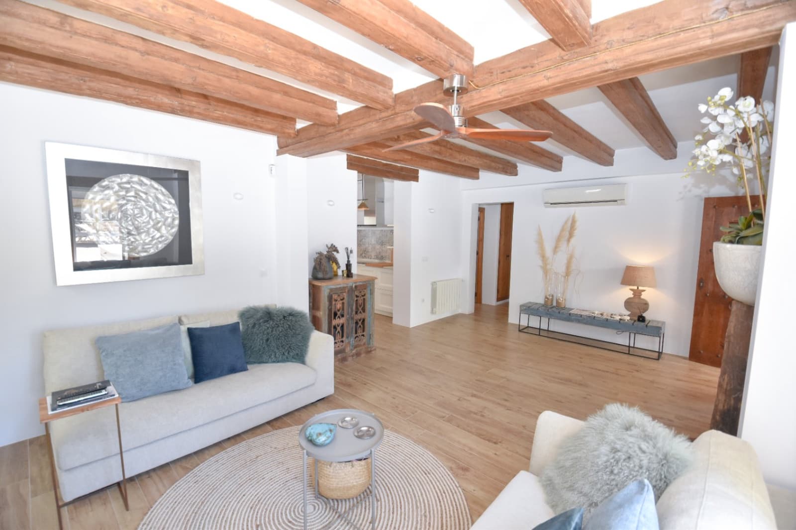 3 bedroom Villa for sale in Moraira with pool - € 1,230,000 (Ref: 8225978)