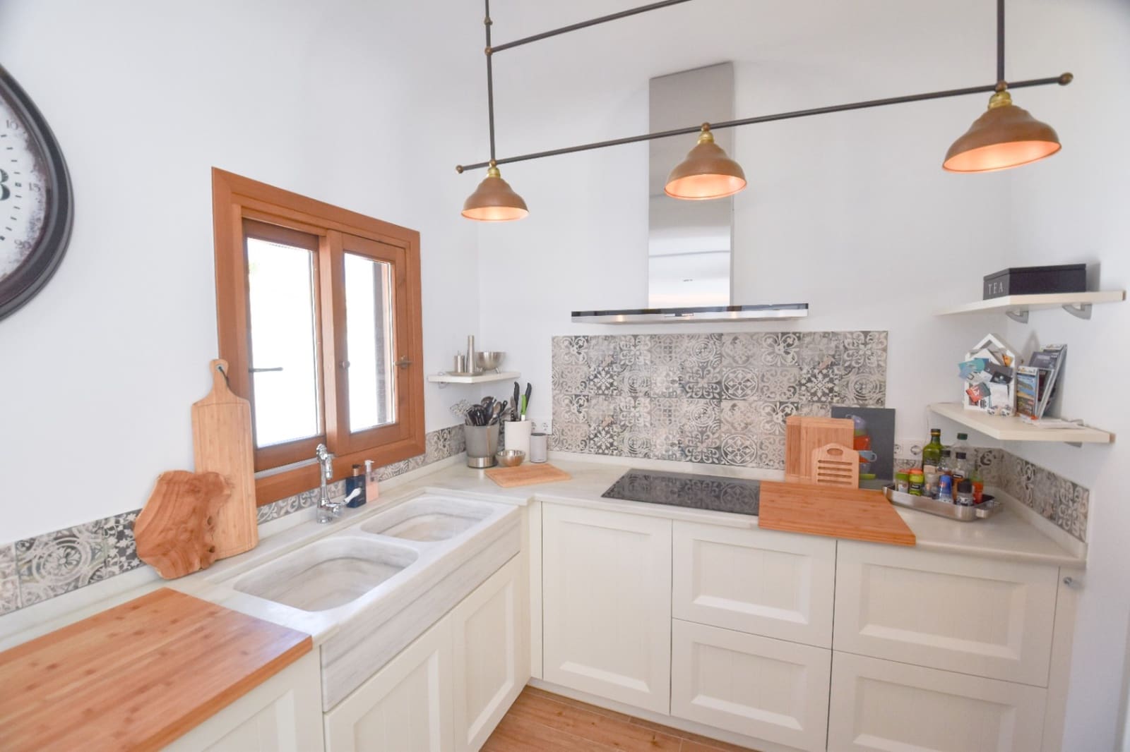 3 bedroom Villa for sale in Moraira with pool - € 1,230,000 (Ref: 8225978)