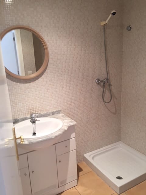 Kaupallinen myytävänä paikassa Moraira mukana 
autotalli - 260 000 € (Ref: 8342722)