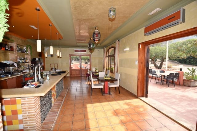 Komercyjne na sprzedaż w Orba z basenem garażem - 837 995 € (Ref: 8342727)