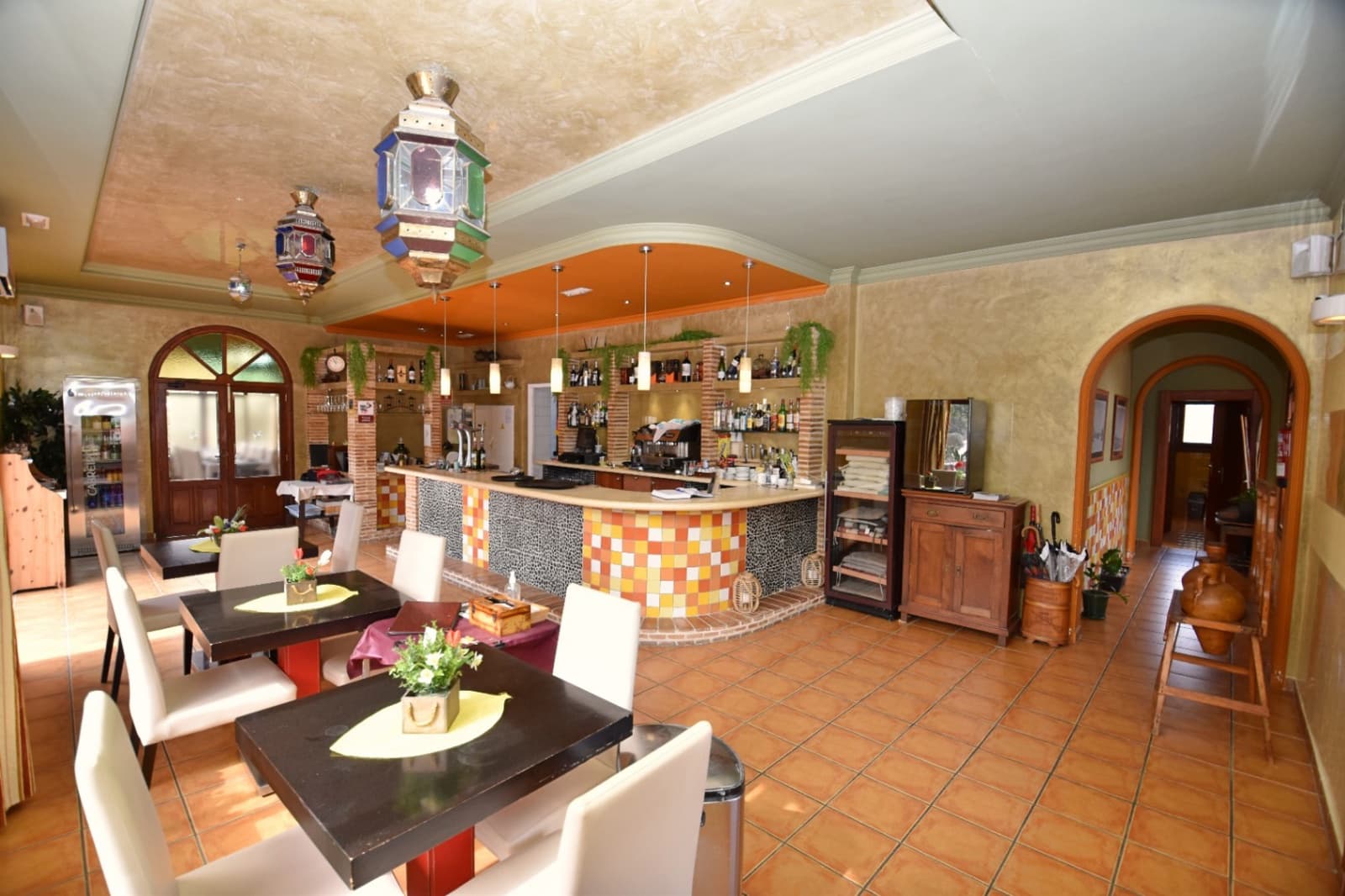 Komercyjne na sprzedaż w Orba z basenem garażem - 837 995 € (Ref: 8342727)