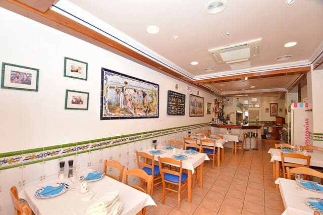Restaurant/Bar til salg i Moraira, Teulada-Moraira med swimmingpool - € 255.000 (Ref: 8397812)