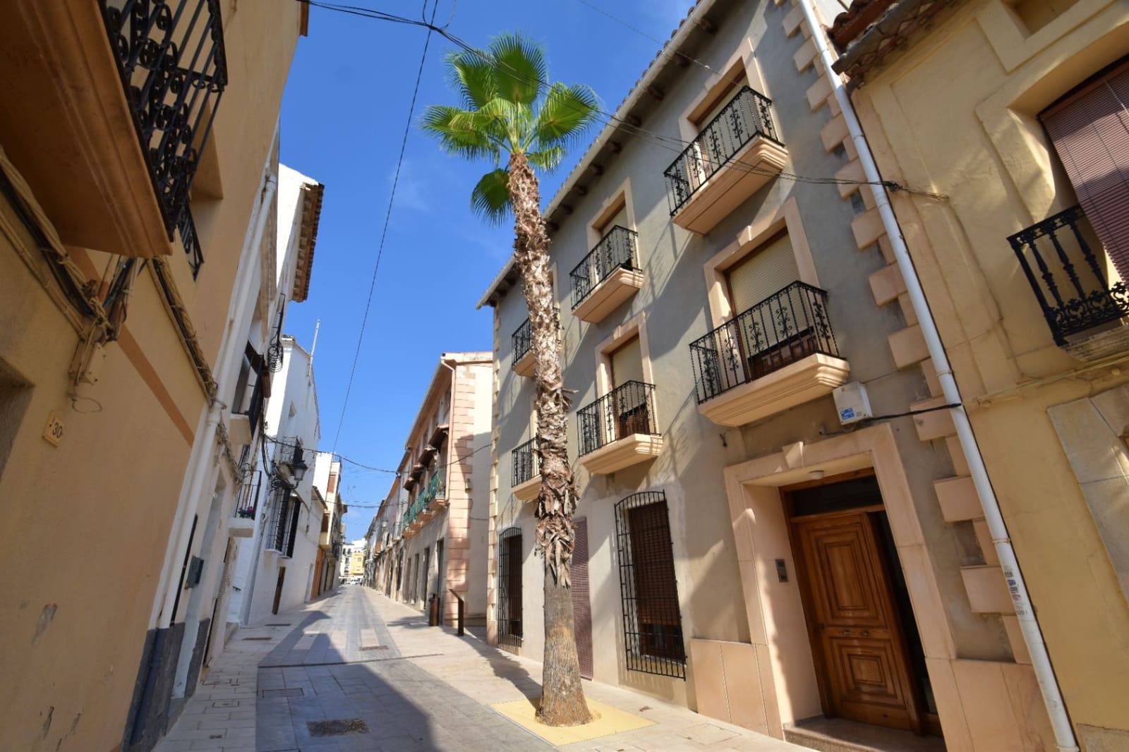 6 soveværelse Byhus til salg i Teulada med garage - € 319.000 (Ref: 8459157)