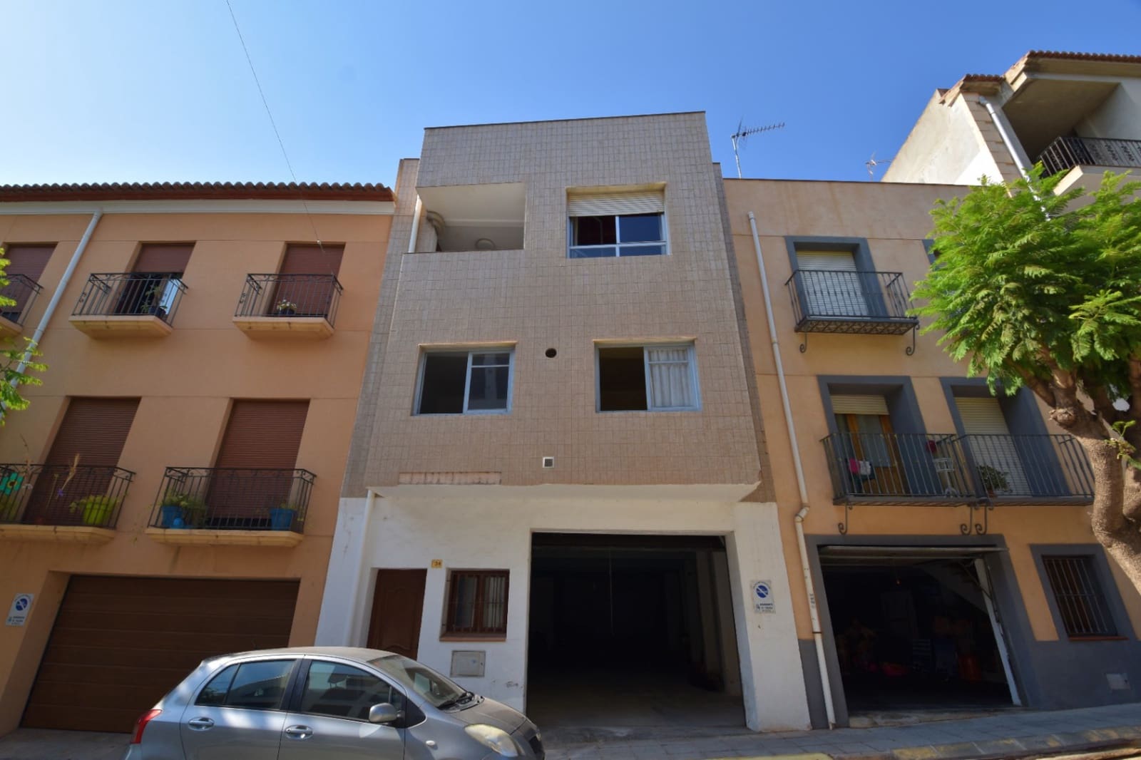 6 soveværelse Byhus til salg i Teulada med garage - € 319.000 (Ref: 8459157)