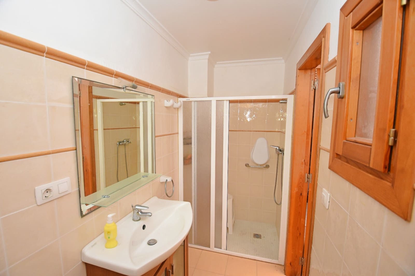 6 soveværelse Byhus til salg i Teulada med garage - € 319.000 (Ref: 8459157)