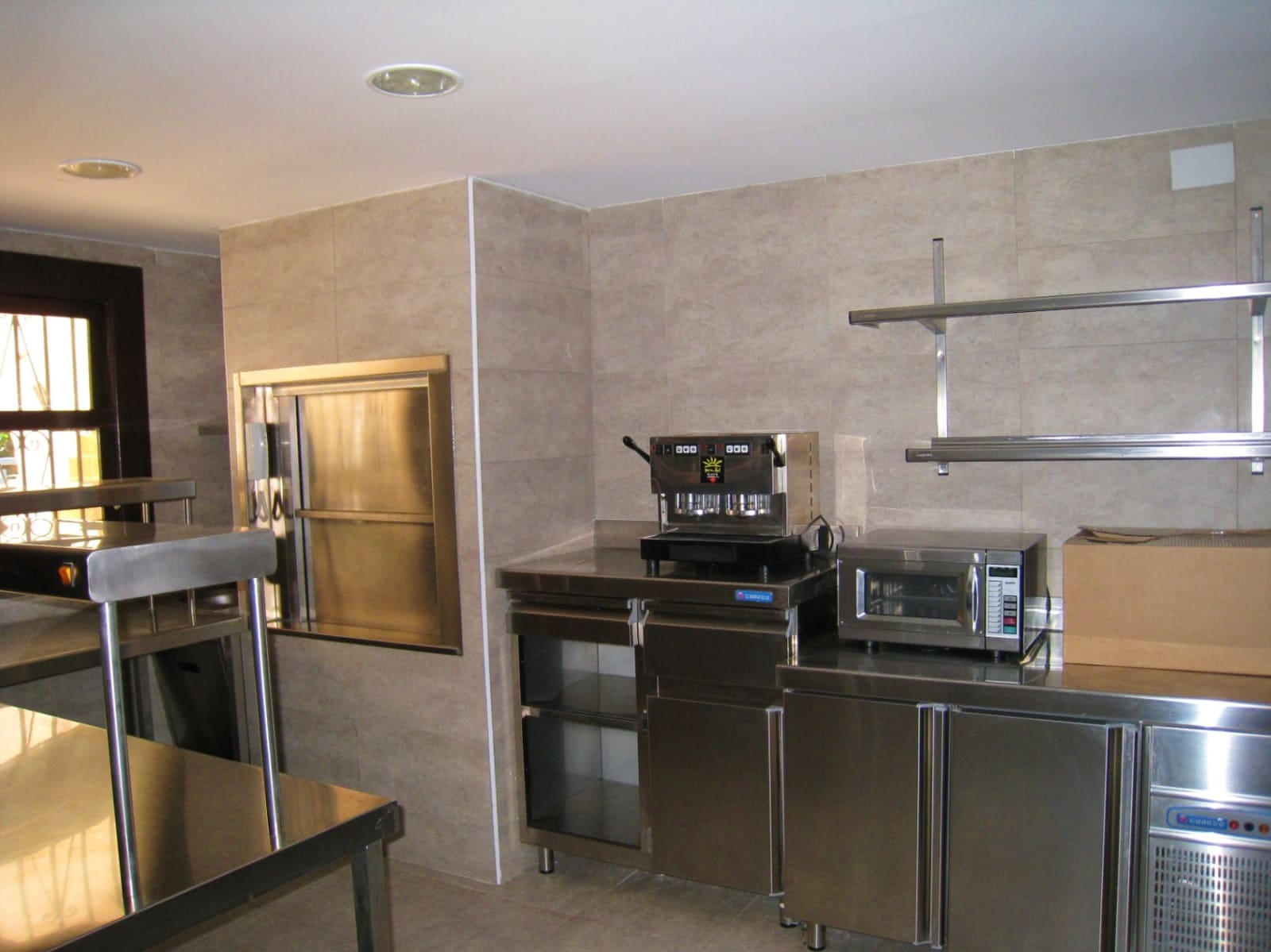 5 makuuhuone Kaupallinen myytävänä paikassa Javea / Xabia mukana uima-altaan 
autotalli - 1 900 000 € (Ref: 8491475)