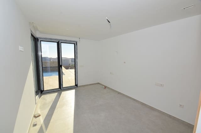 3 makuuhuone Huvila myytävänä paikassa Moraira, Teulada-Moraira mukana uima-altaan 
autotalli - 2 250 000 € (Ref: 8541186)