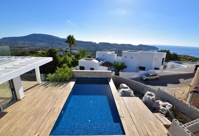 3 makuuhuone Huvila myytävänä paikassa Moraira, Teulada-Moraira mukana uima-altaan 
autotalli - 2 250 000 € (Ref: 8541186)