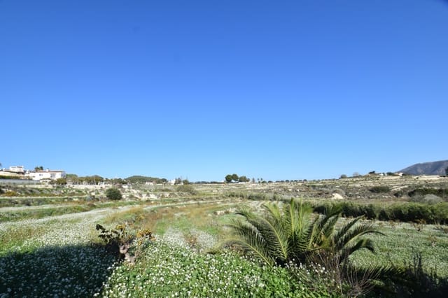 Grunde uden byggetilladelser til salg i Teulada Pueblo, Teulada-Moraira - € 275.000 (Ref: 8664535)