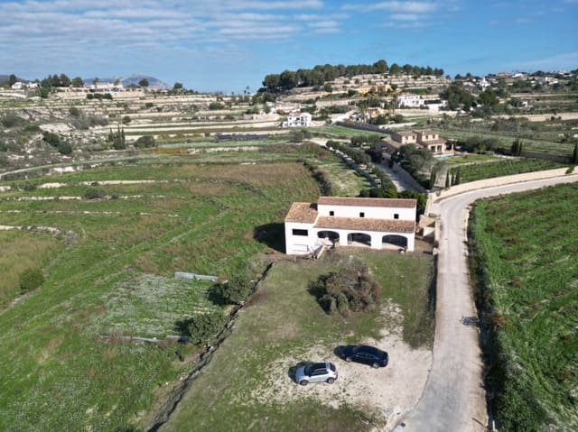 Finca/Landgut zu verkaufen in Teulada Pueblo, Teulada-Moraira mit Pool - 600.000 € (Ref: 8671326)