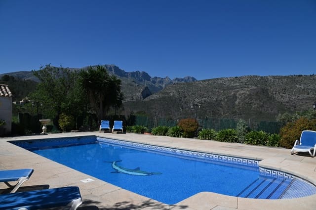 9 makuuhuone Huvila myytävänä paikassa Benissa mukana uima-altaan 
autotalli - 680 000 € (Ref: 8923314)