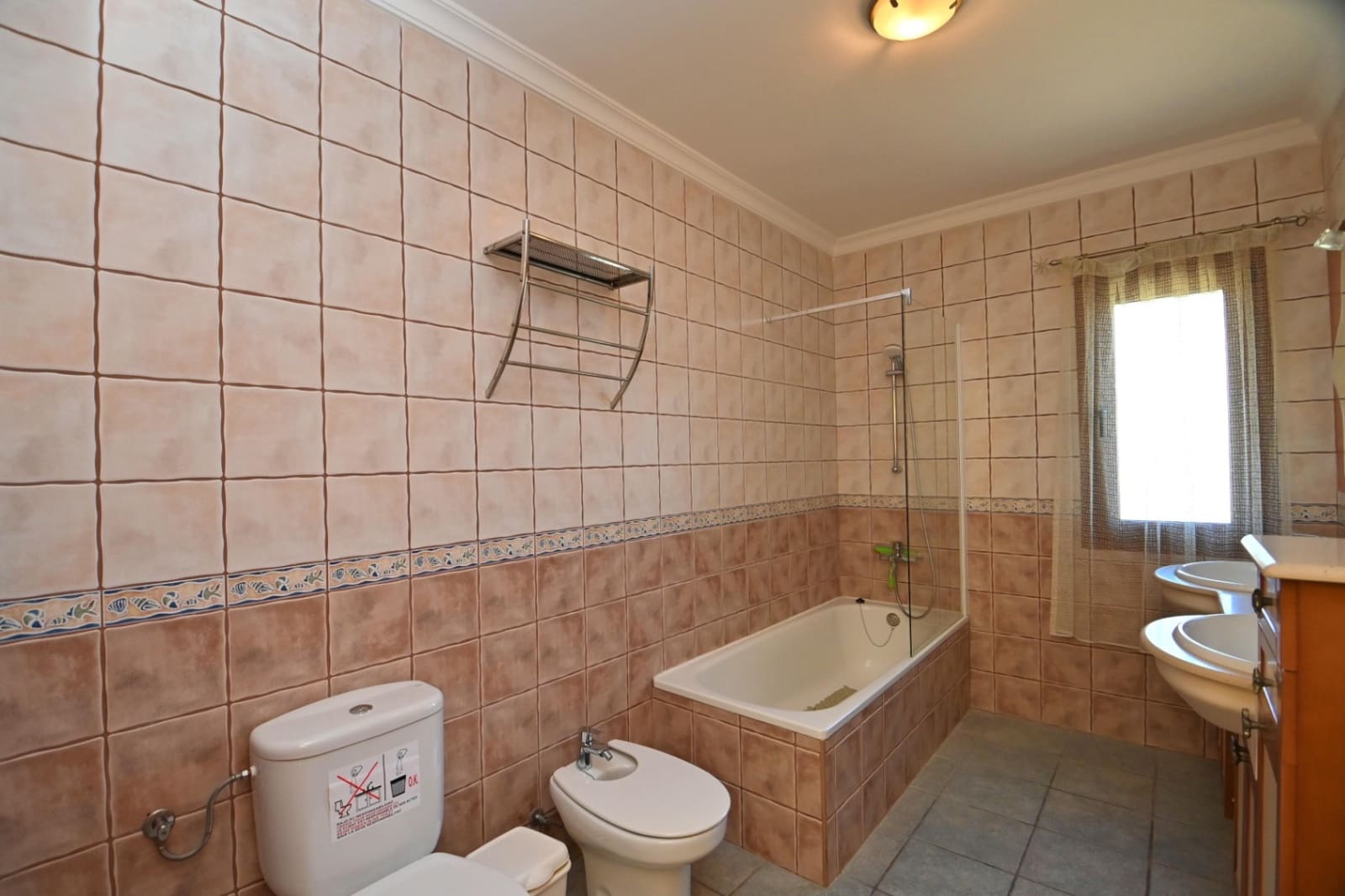 9 makuuhuone Huvila myytävänä paikassa Benissa mukana uima-altaan 
autotalli - 680 000 € (Ref: 8923314)