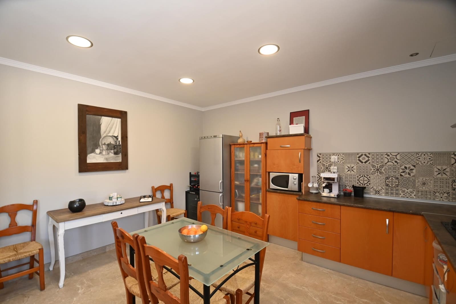 9 makuuhuone Huvila myytävänä paikassa Benissa mukana uima-altaan 
autotalli - 680 000 € (Ref: 8923314)