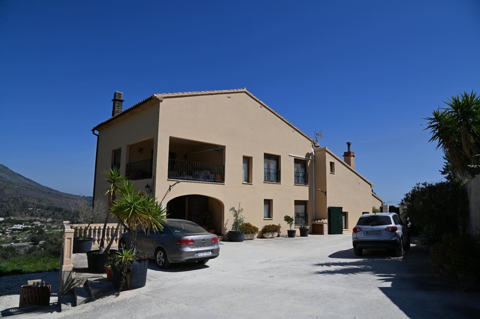 9 makuuhuone Huvila myytävänä paikassa Benissa mukana uima-altaan 
autotalli - 680 000 € (Ref: 8923314)