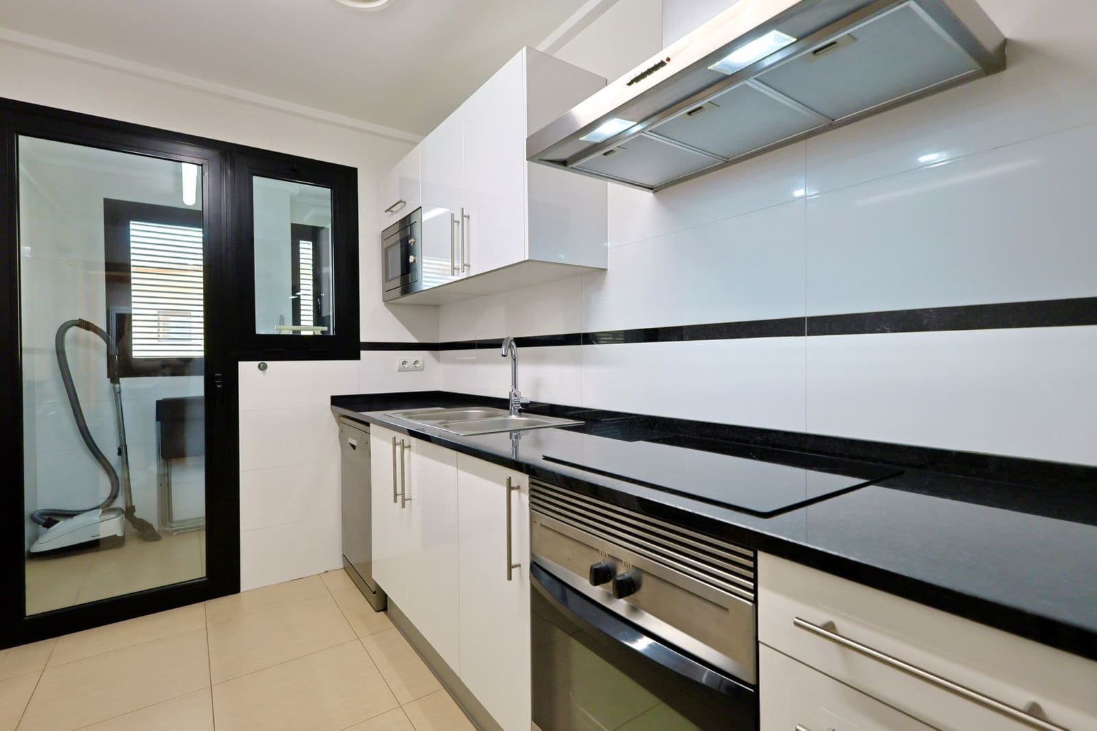 2 bedroom Apartment for sale in Javea / Xabia with pool - € 420,000 (Ref: 8987906)