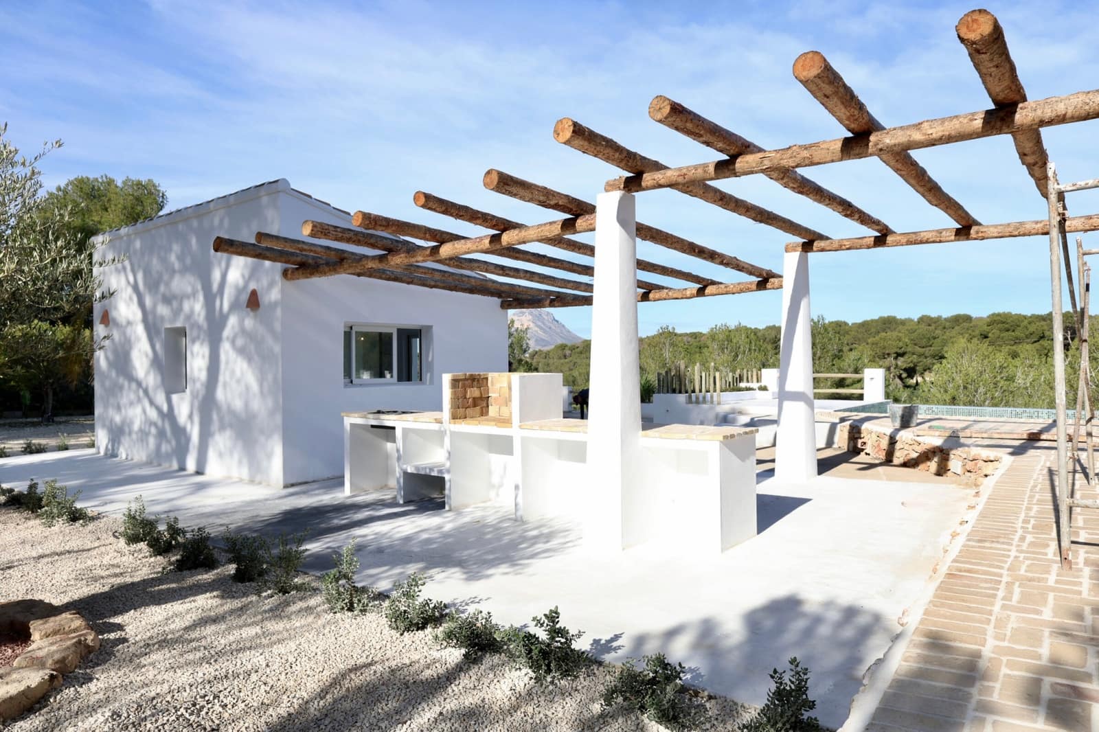 6 bedroom Villa for sale in Javea / Xabia with pool - € 1,250,000 (Ref: 8987908)