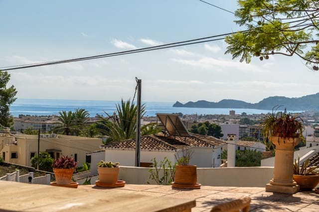 4 sypialnia Willa na sprzedaż w Javea / Xàbia z basenem - 1 295 000 € (Ref: 8987914)