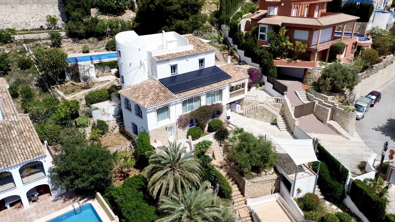 4 bedroom Villa for sale in Javea / Xabia with pool - € 950,000 (Ref: 8987919)