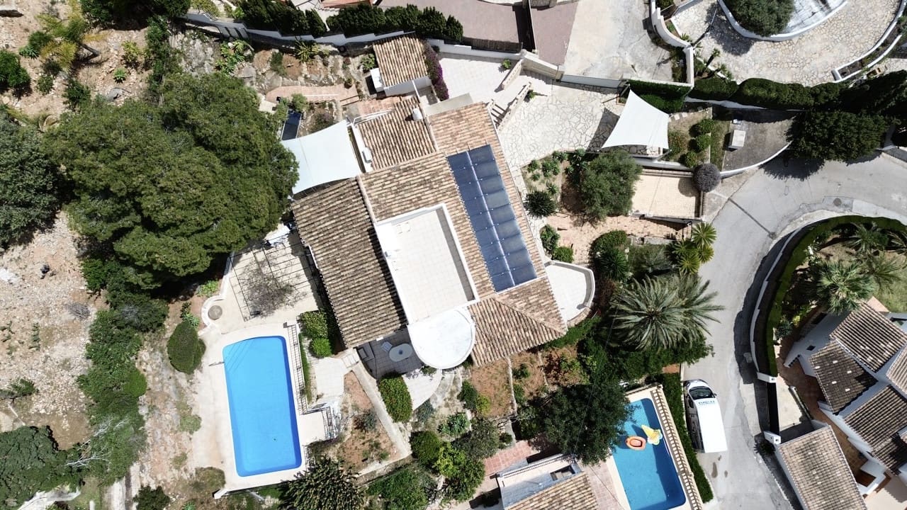 4 bedroom Villa for sale in Javea / Xabia with pool - € 950,000 (Ref: 8987919)