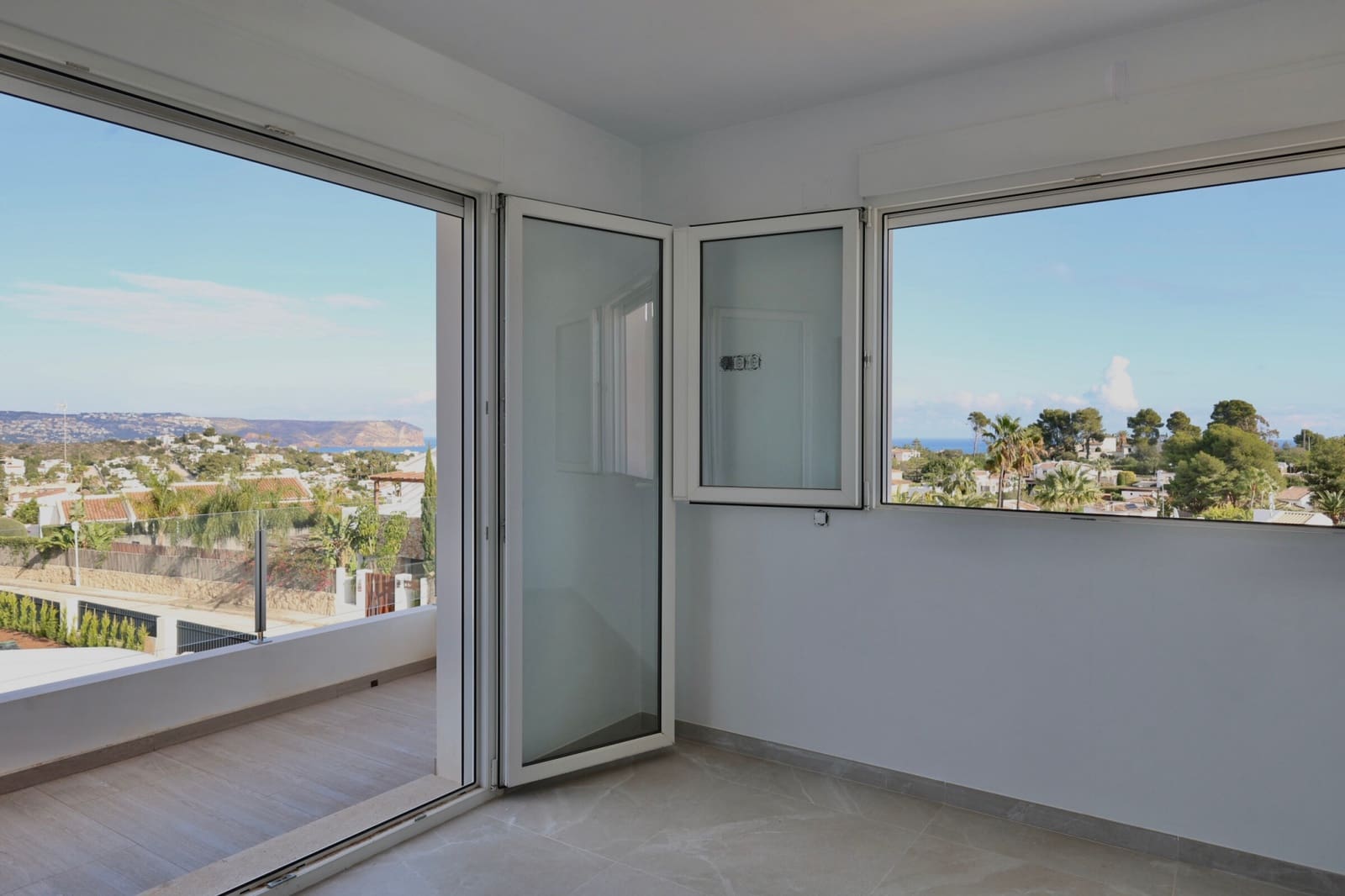 4 bedroom Villa for sale in Javea / Xabia with pool - € 1,275,000 (Ref: 8987937)