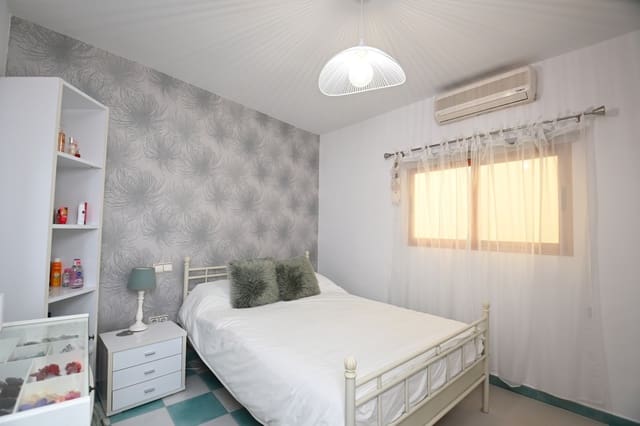 3 soverom Hus til salgs i Teulada Pueblo, Teulada-Moraira - € 280 000 (Ref: 9000564)