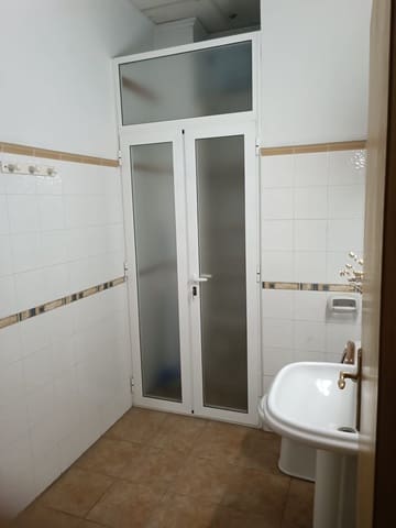 Commercial for sale in Teulada Pueblo, Teulada-Moraira - € 165,000 (Ref: 9058575)