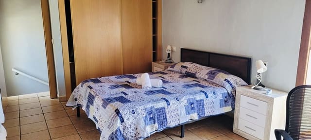 Casa de 2 habitaciones en Dénia en venta con garaje - 300.000 € (Ref: 9158237)