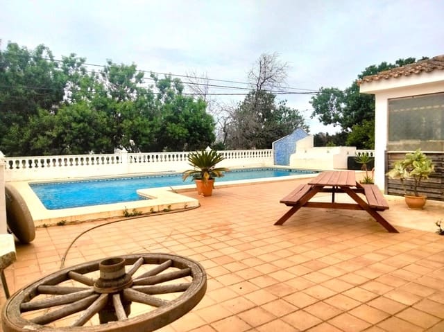 9 camera da letto Villa in vendita in Dénia con piscina garage - 639.000 € (Rif: 9163048)